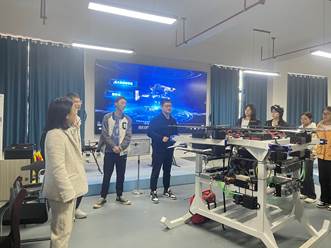 说明: C:\Users\Administrator\Desktop\20250617\无人机科普活动2.jpg