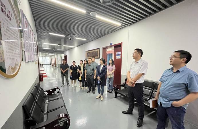 说明: 家庭助廉团团圆圆2