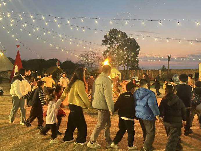 说明: 4c94f7ff0e35a36a5ddb6032d926375f